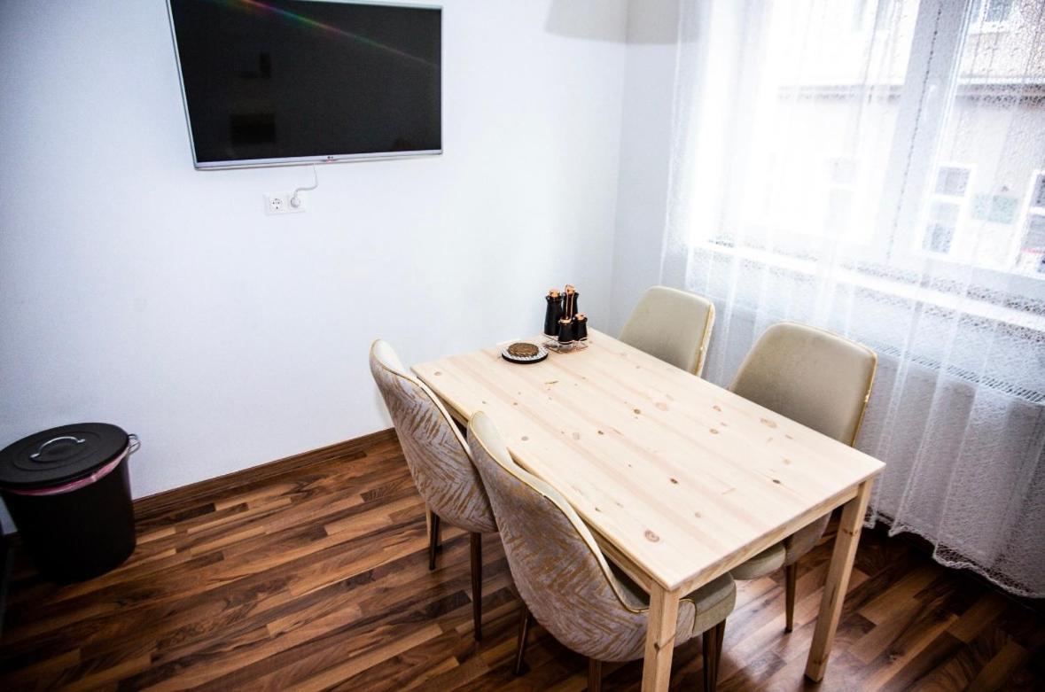 Appartment Nahe Belvedere Garden Wina Bagian luar foto